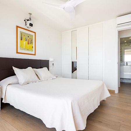 Beachfront -- New Luxury Apartment -- 1ª Linea Playa -- Fuengirola City Center -- Private Parking -- Panoramic Sea Views -- Экстерьер фото