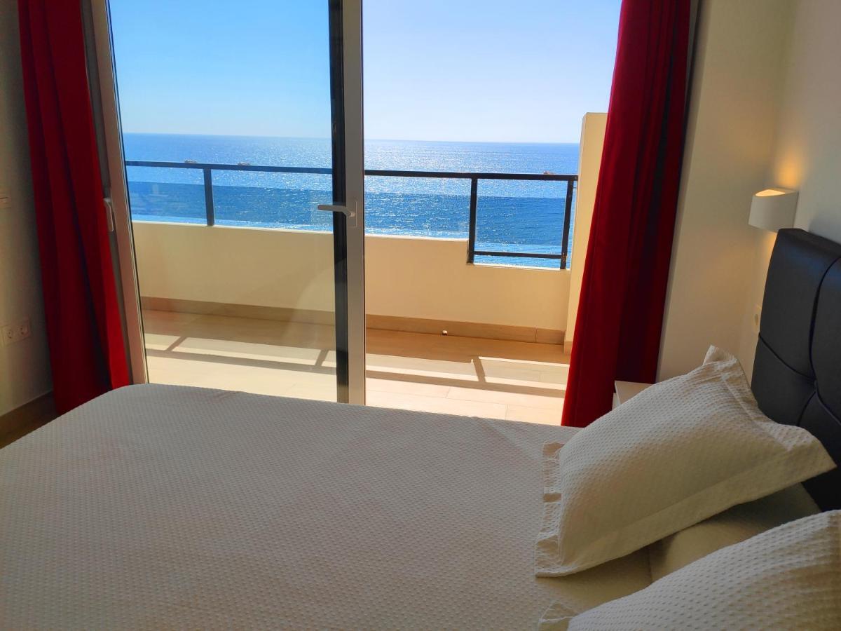 Beachfront -- New Luxury Apartment -- 1ª Linea Playa -- Fuengirola City Center -- Private Parking -- Panoramic Sea Views -- Экстерьер фото